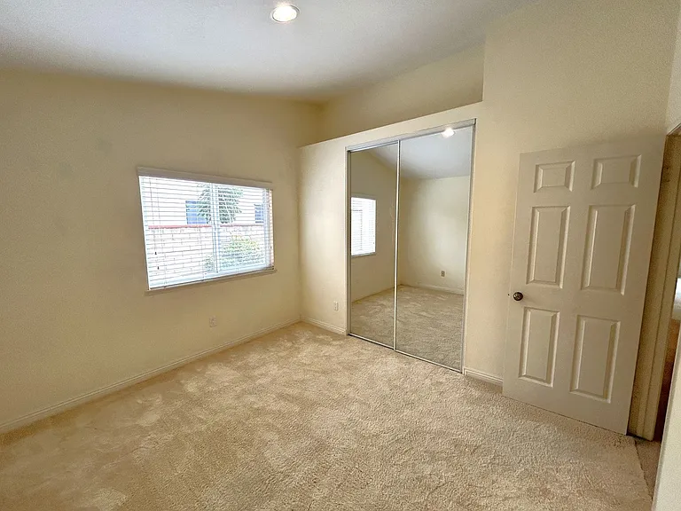 904 Sky Meadow Pl — Photo 28