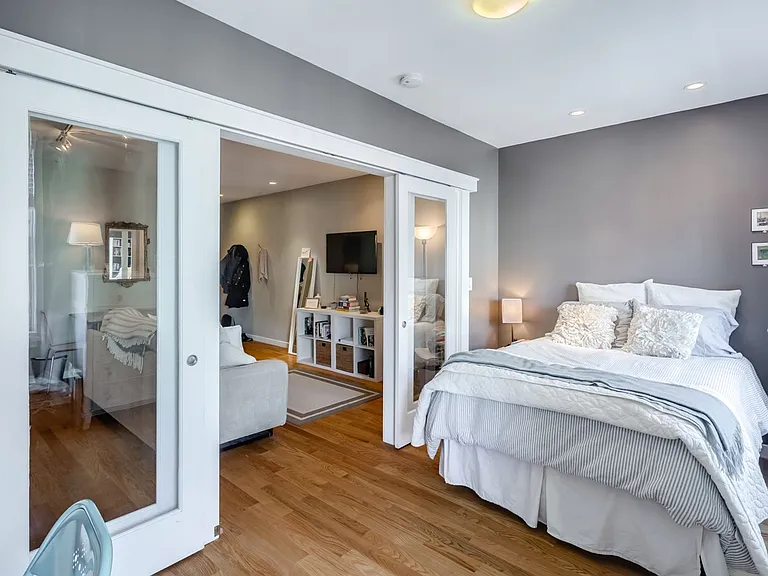 1320 Pine Street — Photo 19