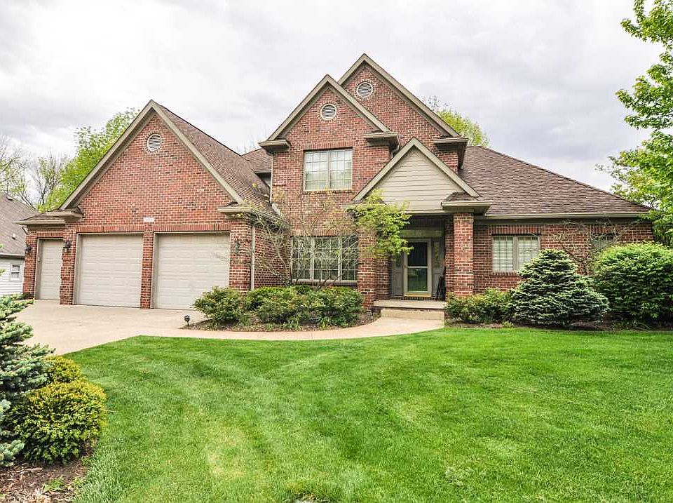 1st image of 801 Emerald Dr
