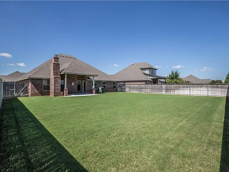 2024 Sweetgrass Cir — Photo 24