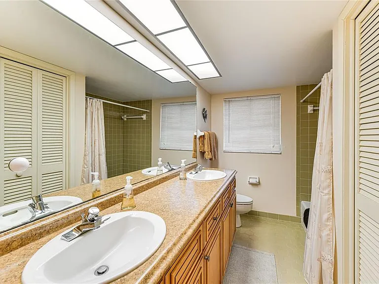5008 Medalist Rd — Photo 11