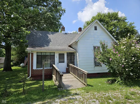 103 N Franklin St, Fairland, IN 46126