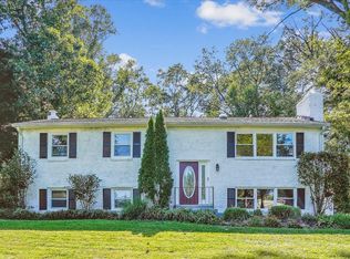 5742 Rolling Rd, Burke, VA 22015