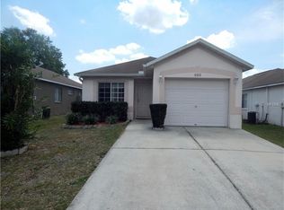 522 Scarlet Maple Ct, Plant City, FL 33563