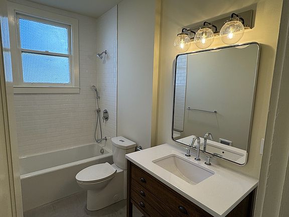 3rd image of 38 Belvedere St APT 1