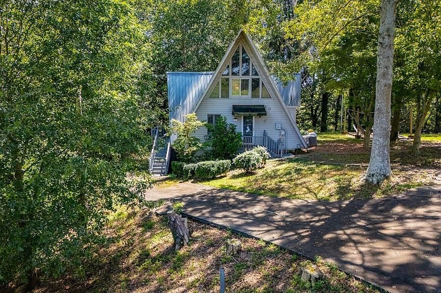 1st image of 746 Dot Rd