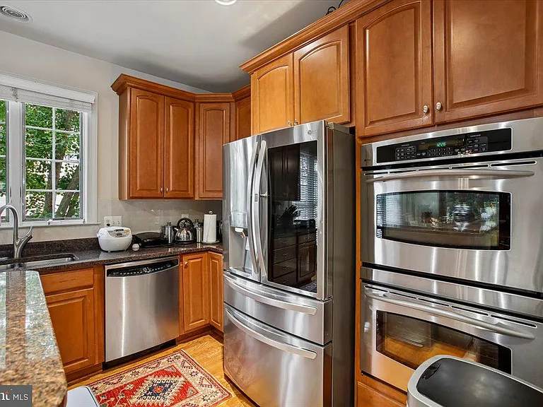 1309 McLean Crest Ct — Photo 16