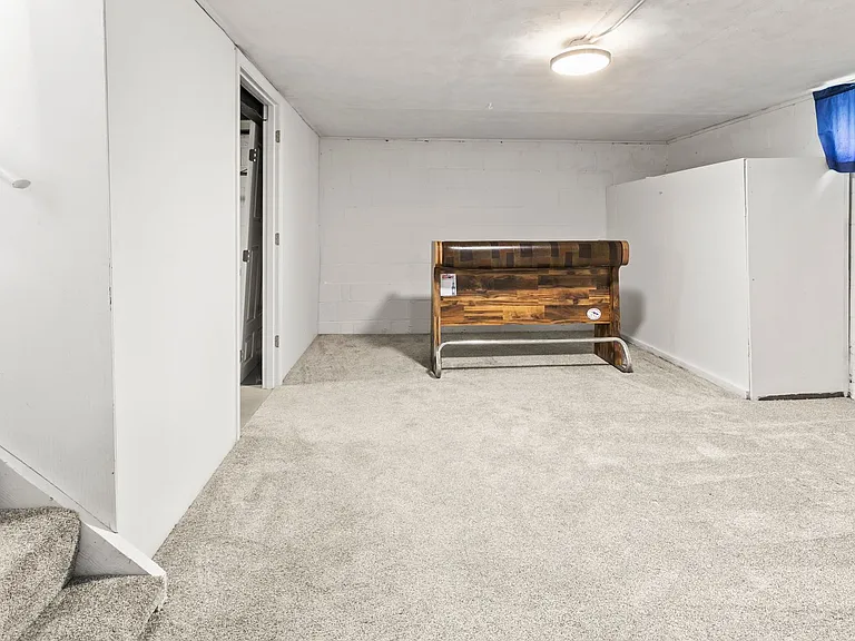 4841 Pierce St — Photo 24
