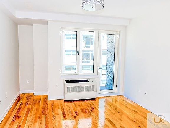 5th image of 278 6th St APT 2A