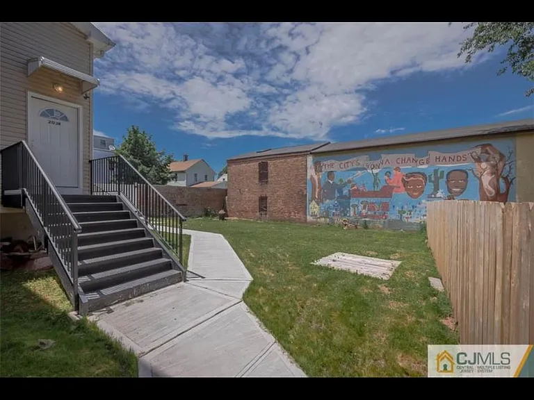 39 Throop Ave #103 — Photo 15