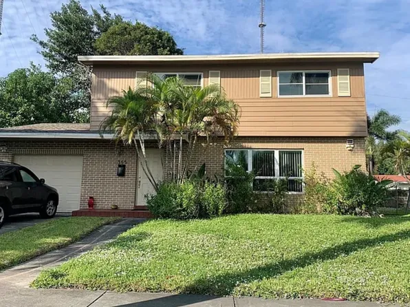 355 NW 205th Ter, Miami Gardens, FL 33169