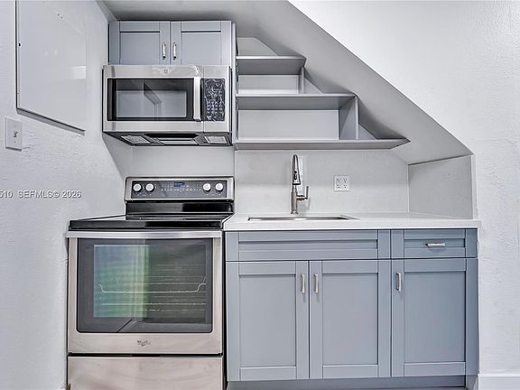 3rd image of 769 NW 10th St APT 2