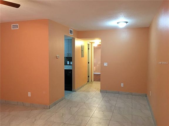 5th image of 321 Oak Rose Ln APT 107
