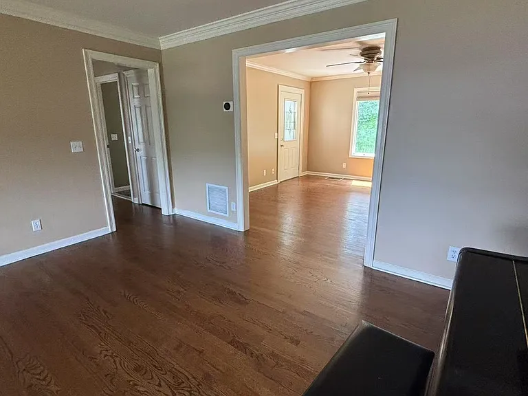 36 Nicholas Ave — Photo 12