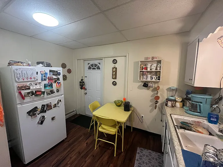 450 Dallas St #A — Photo 2