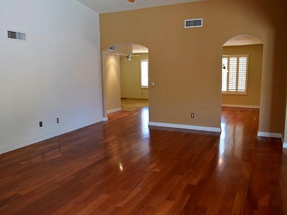 2nd image of 1815 E Harmont Dr