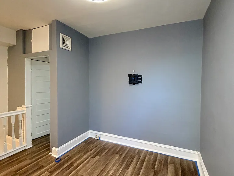 5021 Race St — Photo 8