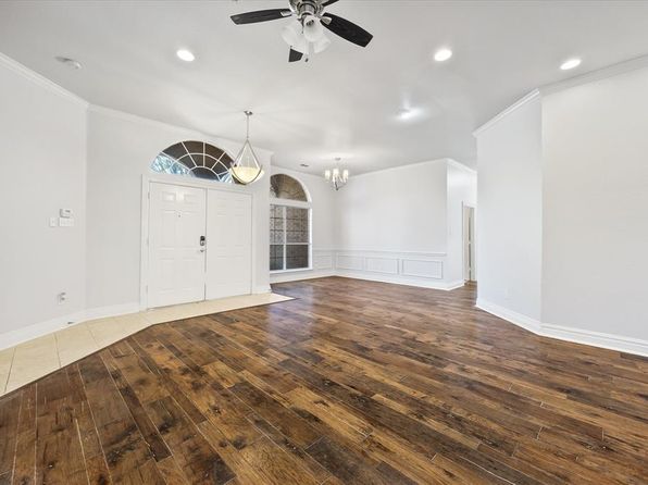 2045 Chisholm Trl #2045