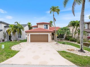 18219 SW 3rd St, Pembroke Pines, FL 33029