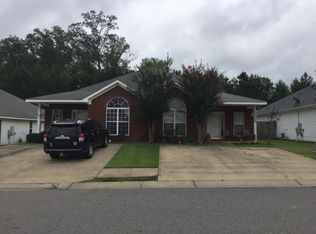 6401 Covington Villas Dr, Tuscaloosa, AL 35405