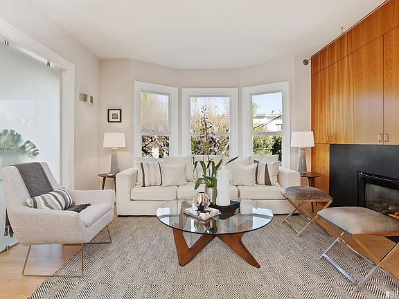 2nd image of 119 Hancock St