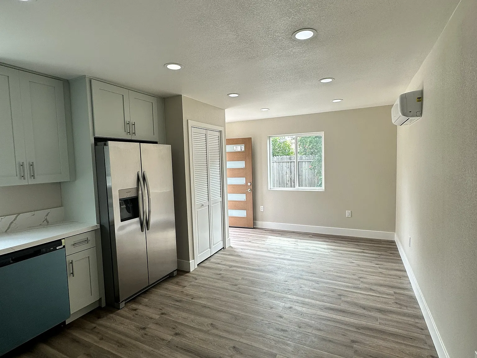 3 bed, $2,950 — Photo 4