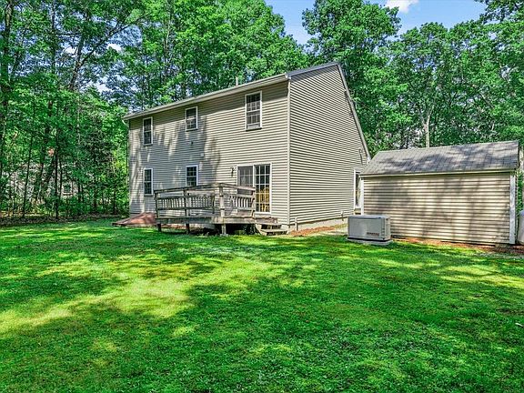 4th image of 104 Squantum Road