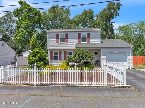 2412 6th Avenue, Toms River, NJ 08753