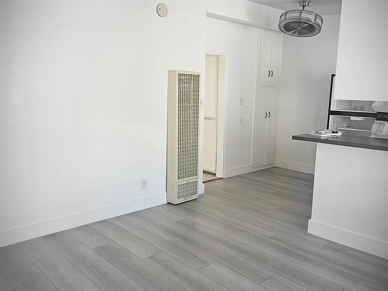 1207 S Catalina St #2 — Photo 9