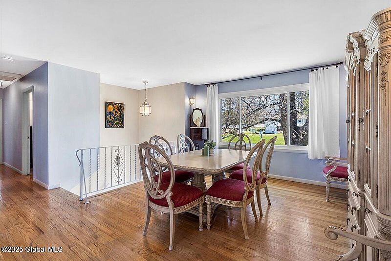 3rd image of 67 Fairlawn Drive