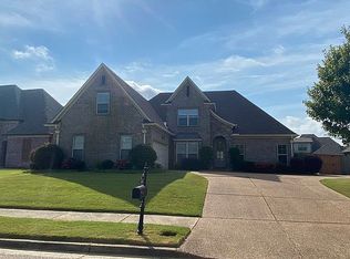 1818 Linden Dr, Nesbit, MS 38651