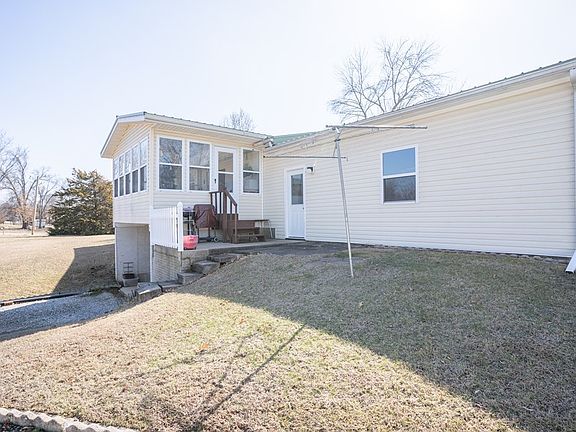 5th image of 1000 Fawn Ln