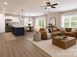 2231 Dardan Woods Dr, Charlotte, NC 28215