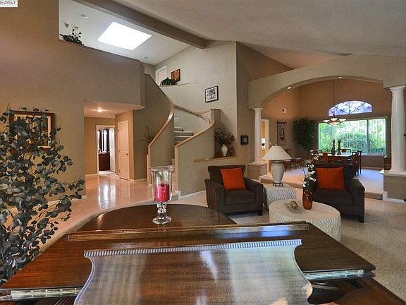 2nd image of 1155 Trowbridge Way