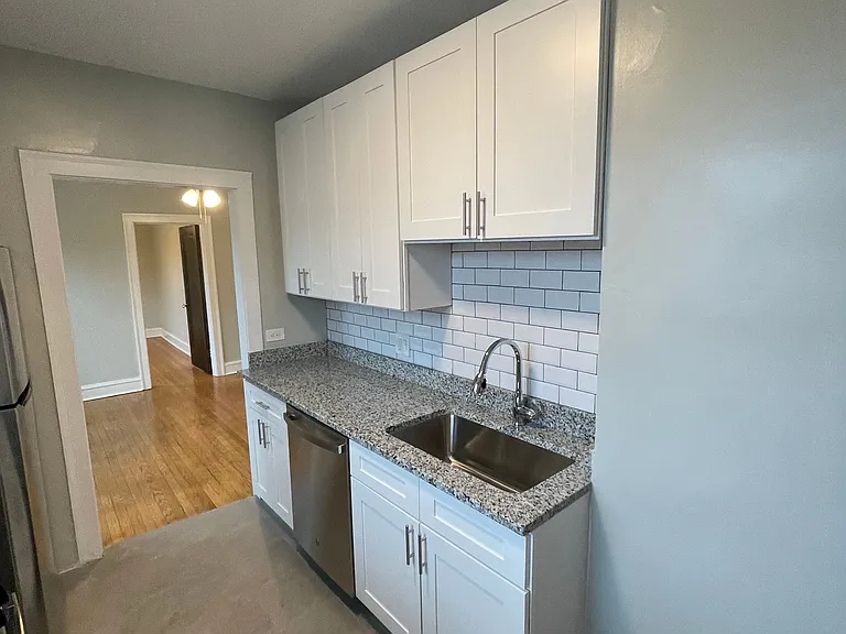 7009 N Ridge Blvd #2S — Photo 9