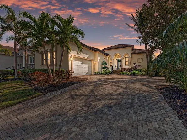 5238 Title Row Dr, Bradenton, FL 34210