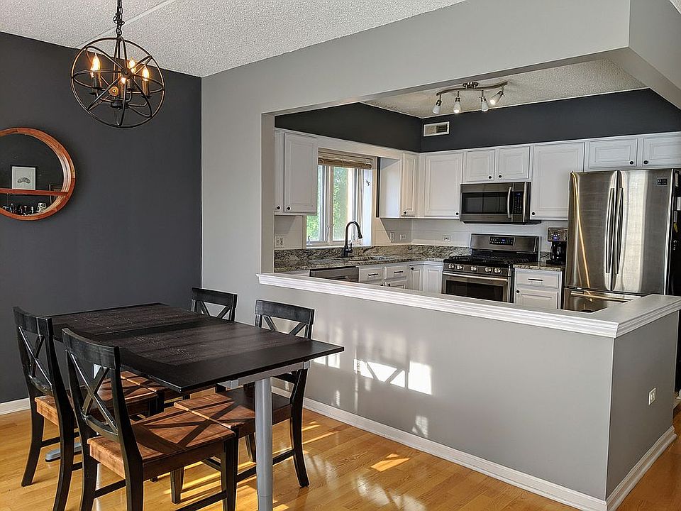 Dining room into Kitchen