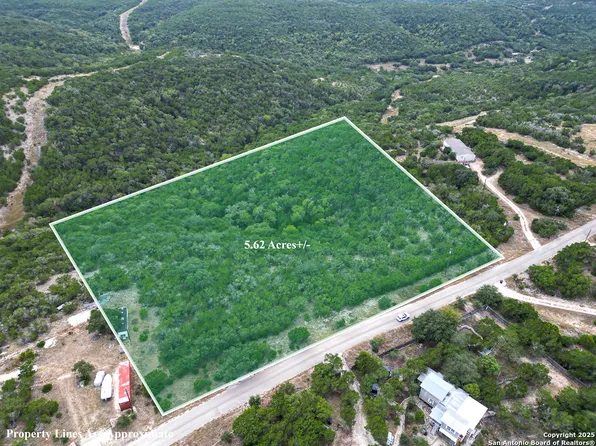 1 Timbercreek Road LOT 44, Pipe Creek, TX 78063