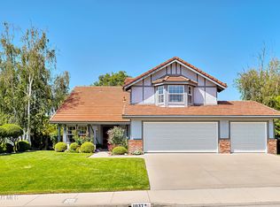 1037 Meadowcrest St, Thousand Oaks, CA 91320