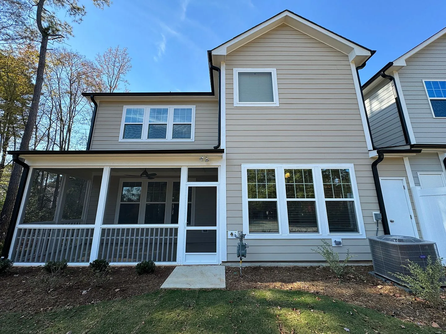 Like-New 4 Bed/4 Bath In N. Raleigh! — Photo 4