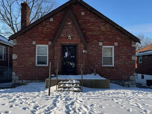 6772 Edison Ave, Saint Louis, MO 63121