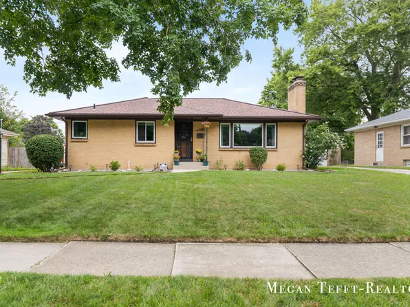 1461 Mayfield Ave NE, Grand Rapids, MI 49505