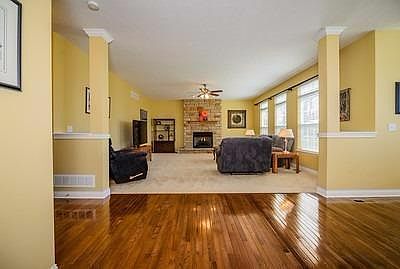 4th image of 7345 Airy View Dr