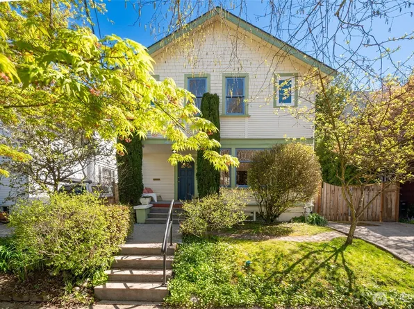 318 18th Avenue E, Seattle, WA 98112