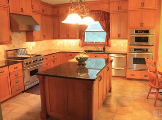 503 Broadway St, Pella, IA 50219