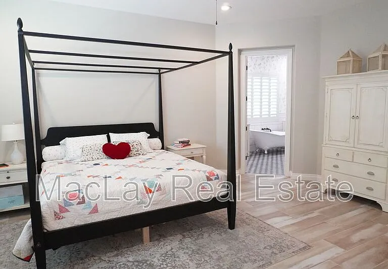 2910 E Wildhorse Dr — Photo 38