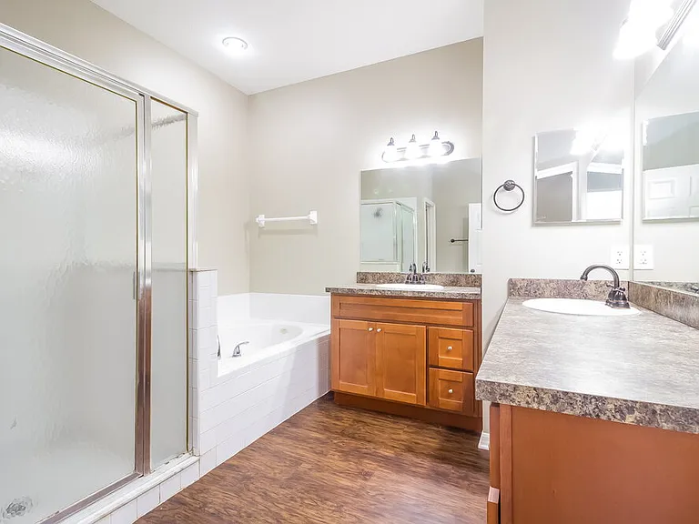 120 Portstewart Dr — Photo 9