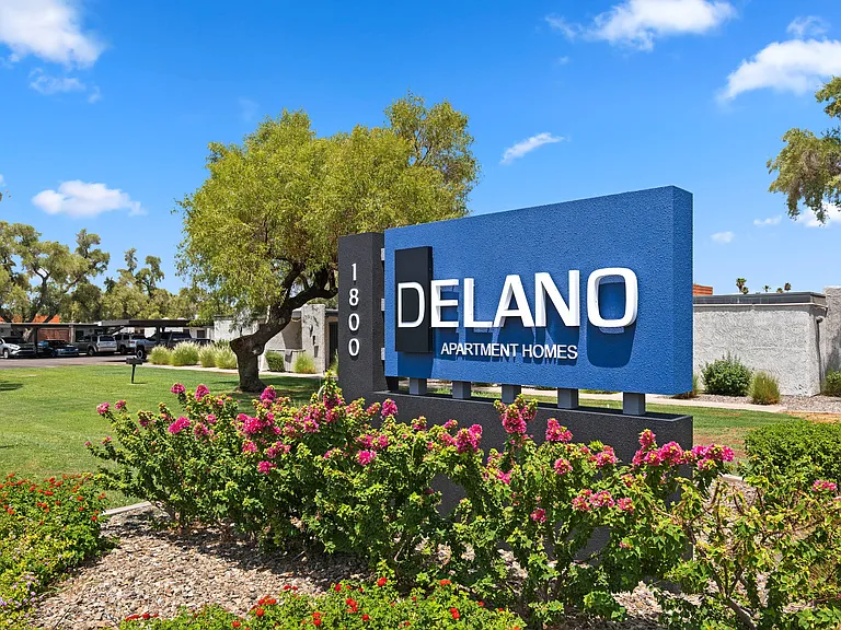 Delano Apartments — Photo 20