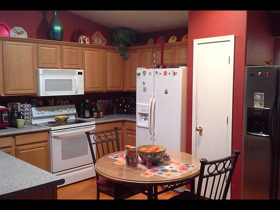 3rd image of 15163 W Melvin St