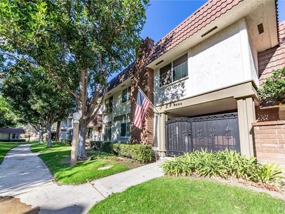 6884 Fogo Way, Cypress, CA, 90630